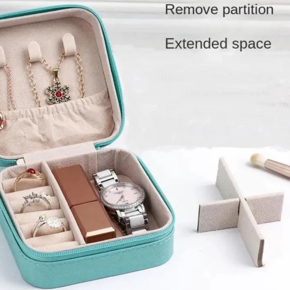 BOX AND RING; JEWELRY Box AND Silver RING - Picture 4 of 4
